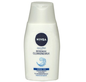 Nivea aqua effect cleanisng milk