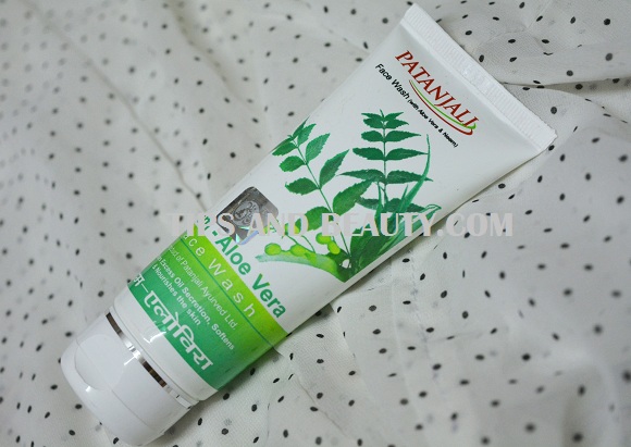 patanjali neem and aloe vera face wash review