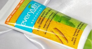 Everyuth Tulsi Turmeric Face Wash Review and Price