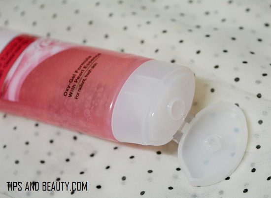 Pond’s White Beauty Pearl Cleansing Gel Face Wash Review