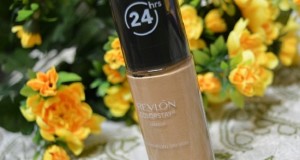 Revlon Colorstay Foundation for Oily combination skin Natural Tan review 3
