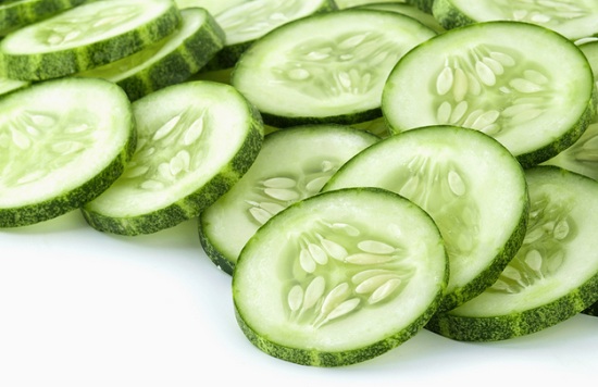Home treatment to treat sunburn effectively at home cucumber