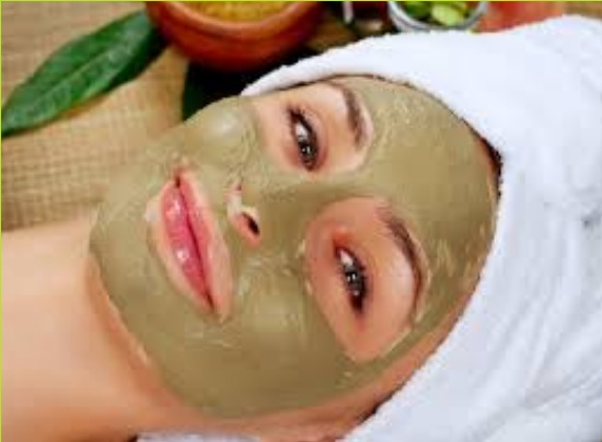 Natural Beauty tips to keep the oily skin beautiful neem packs