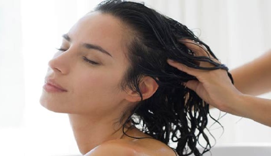 How to oil the hair the Right way
