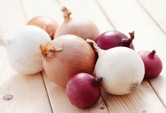 How to use onion Juice for hair loss treatment 2