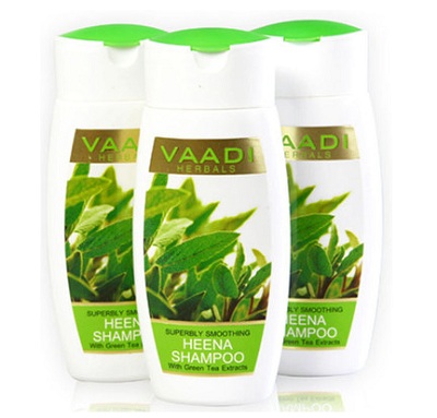 Vaadi herbals Henna shampoo with green tea extracts