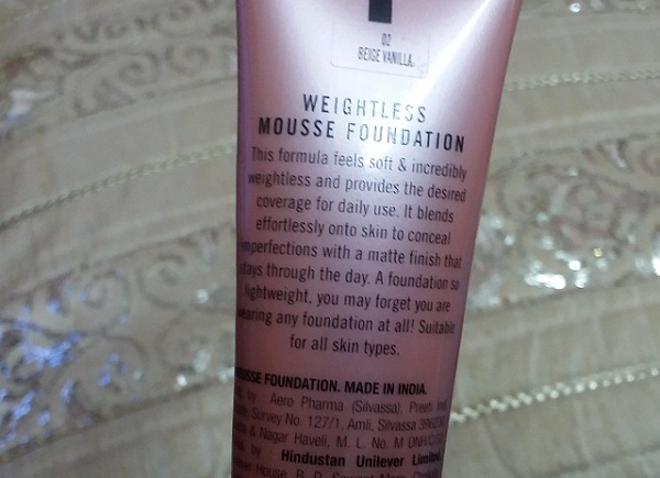 lakme weightless mousse foundation beige vanilla