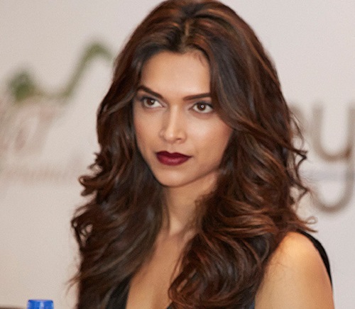 Deepika padukone lipstick shade oxblood