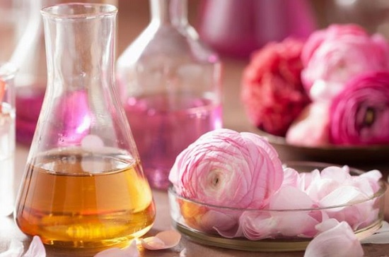 aromatherapy-facials-procedure-usage-and-benefits-2