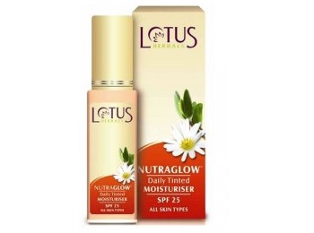 Lotus Herbals Naturalglow Daily Tinted Moisturiser
