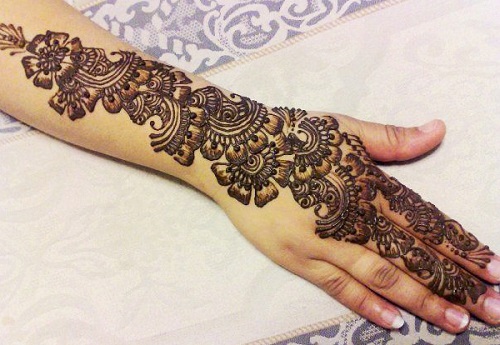 Long Arabic Mehendi  Design For Eid