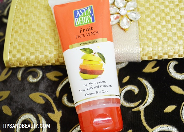 astaberry fruit face wash review