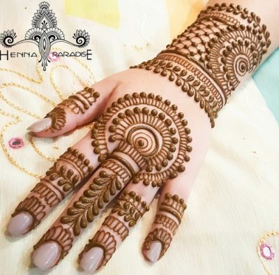 Circular Broad Mehndi Designs Bracelet Type