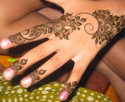 Fingertip Mehndi Design Art