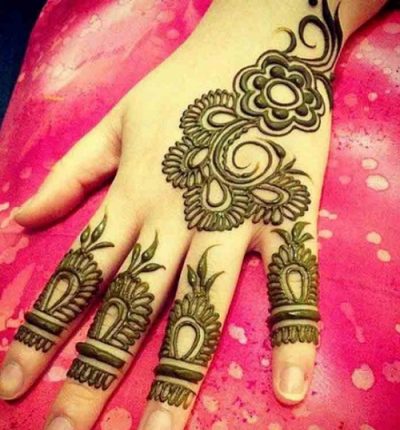 Stylish Finger Mehndi Design