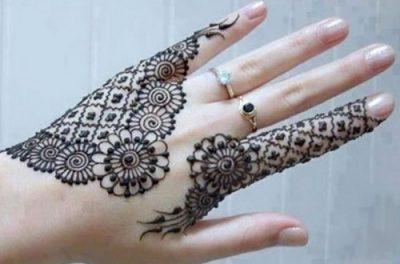 Ring Finger Mehndi Design for Eid