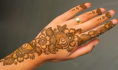 Long Flower Mehndi Design