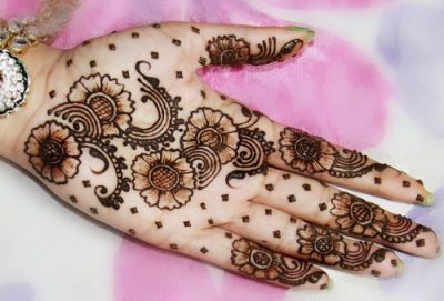 floral mehendi designs