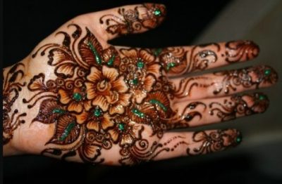 Rajasthani Glitter Mehndi Design