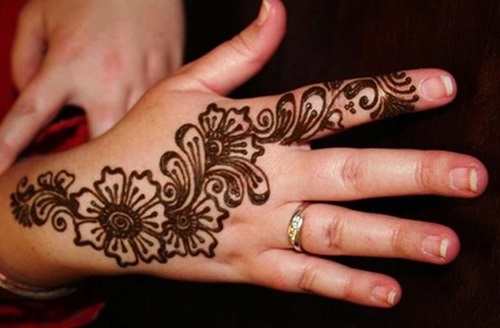 single line mehendi designs