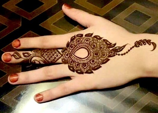 single line mehendi 