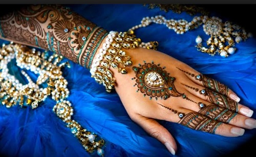 Stone Studded Mehendi art