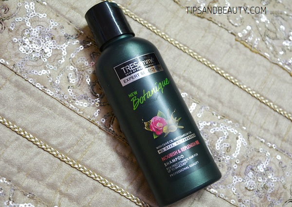 Tresemme Botanique Nourish & Replenish Shampoo review 4