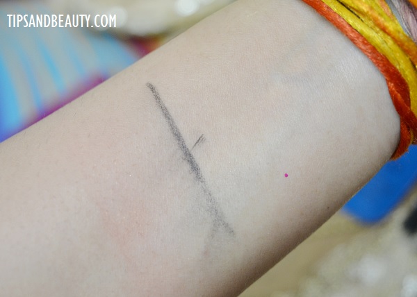 blue heaven soft kajal eyeliner review swatch