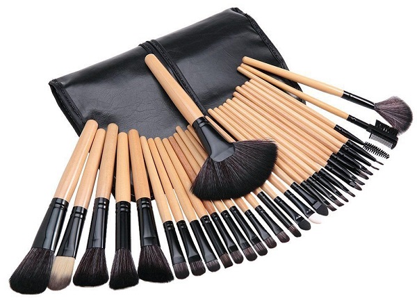 Tribecca 24Pcs Makeup Brush Set Wooden Handle With Leather Pouch
