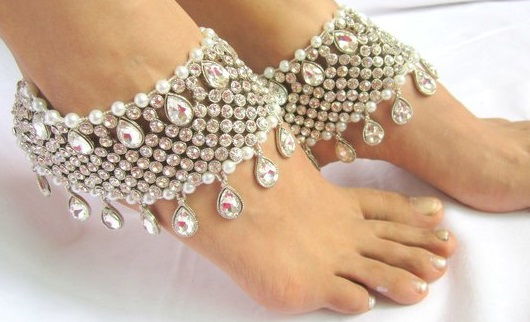 stone anklets designs