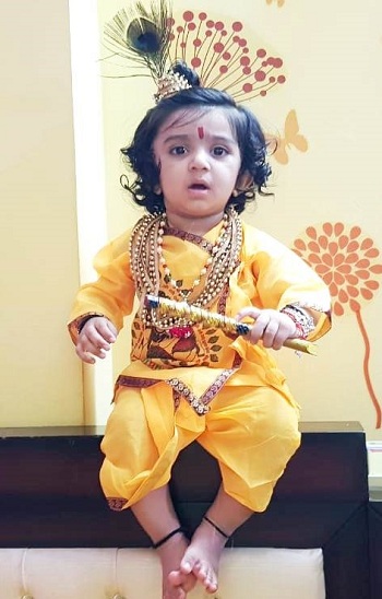 little baby krishna jiyaan