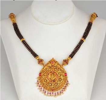temple jewellery style gold mangalsutra