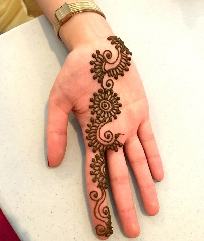Easy side floral mehndi Bail Style