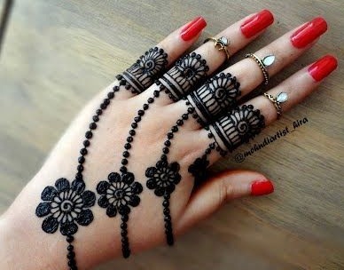 back hand mehndi design simple