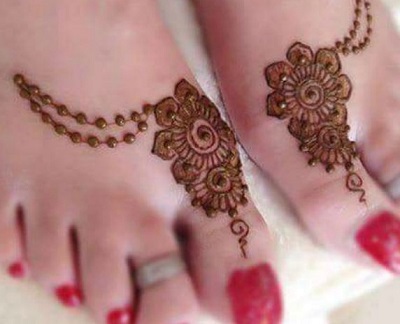 jewelery style simple foot mehndi