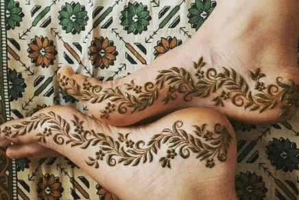 leg mehndi design simple and easy