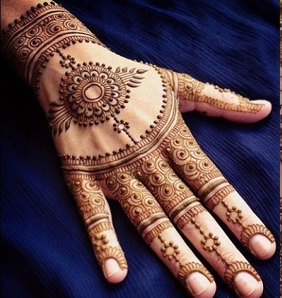 pakistani simple mehndi design