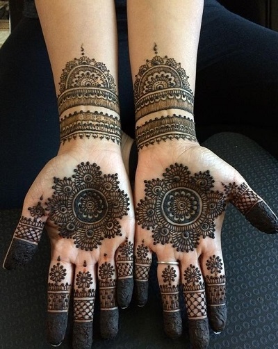 simple and grand arabic henna mehndi design