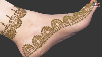 simple leg mehndi design for starters