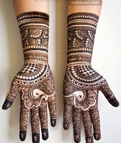 simple peacocok and paisley bridal mehndi