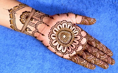 simple round mehndi design