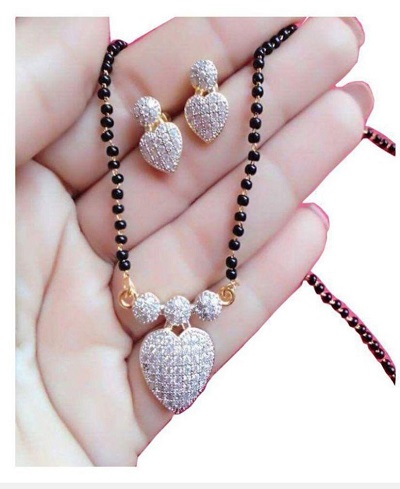 Stone studded heart shaped pendent mangalsutra