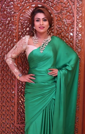 Simple Green Saree With Heavy Blouse Design