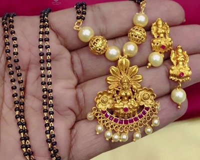 Temple jewellery on sale mangalsutra design