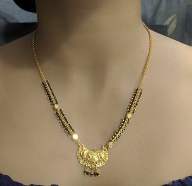 Short Chain Mangalsutra pattern