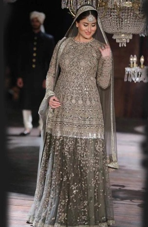 Umbrella Embellished Kurta with Net Lehenga