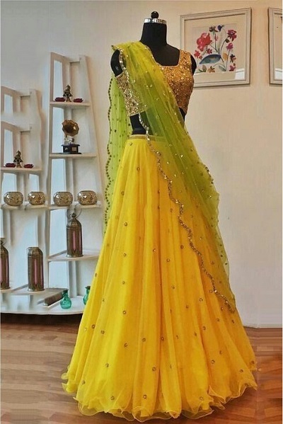 Simple Lehenga dress designs for Diwali