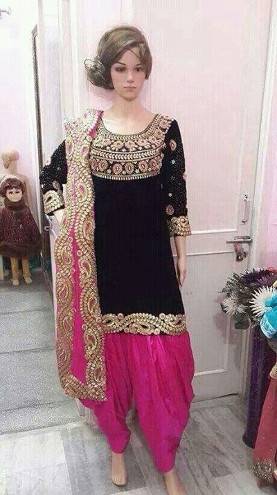 Velvet Short Punjabi Kurta With Net Heavy Dupatta