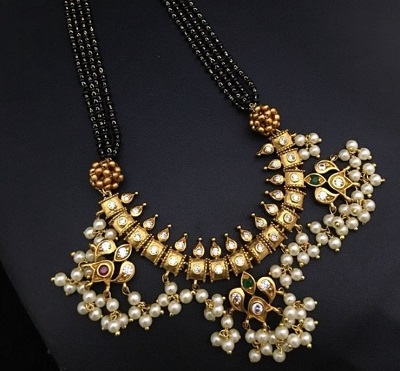 Heavy Gold And Pearl Mangalsutra Pattern