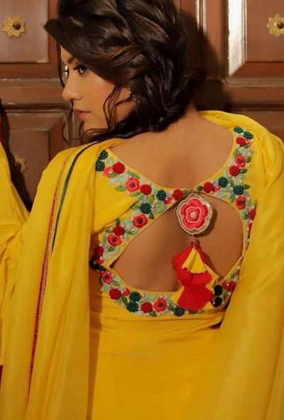 Stylish brooch style kurti back pattern